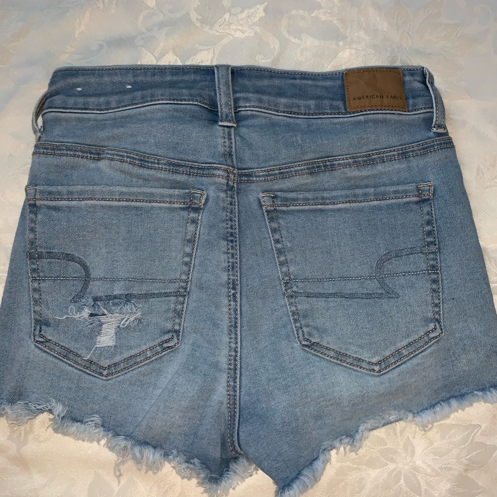 American Eagle Shorts - Picture 2 of 4